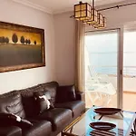 Apartamento En Primera Linea De Playa Con Piscina Y Garaje Gratuito