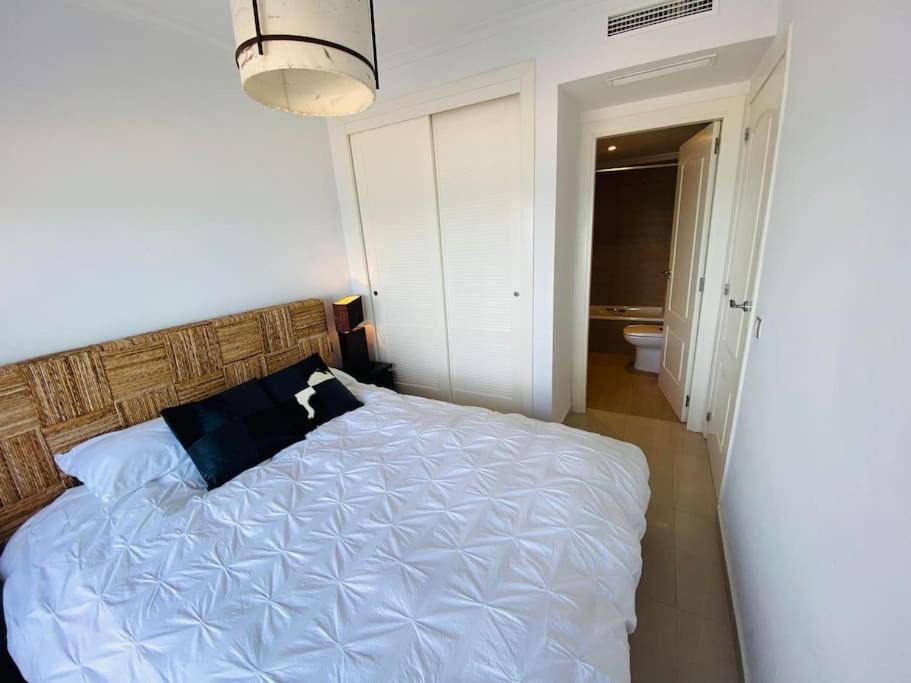 Appartement En Primera Linea De Playa Con Piscina Y Garaje Gratuito Dénia
