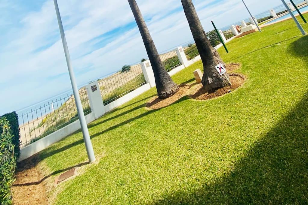Appartement En Primera Linea De Playa Con Piscina Y Garaje Gratuito *